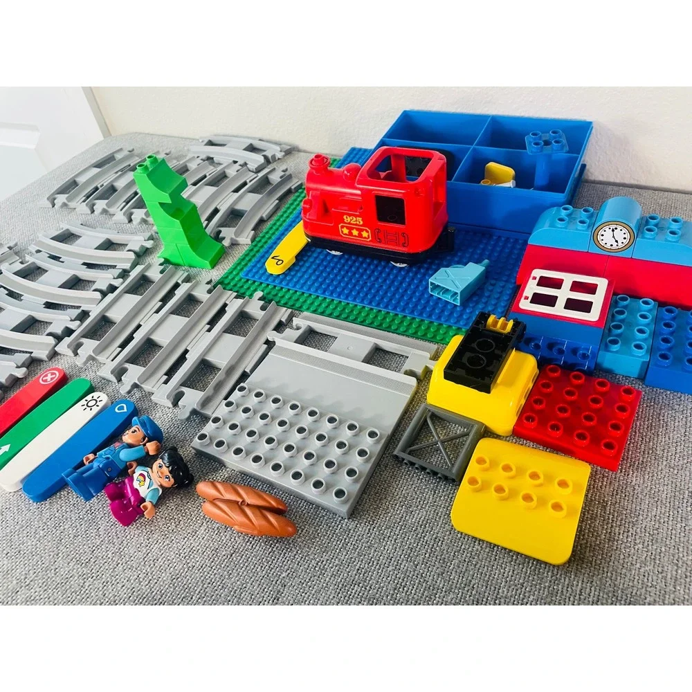 LEGO Duplo Steam Train Railway Track Set Gray Rails Blue Station Figures Lot
